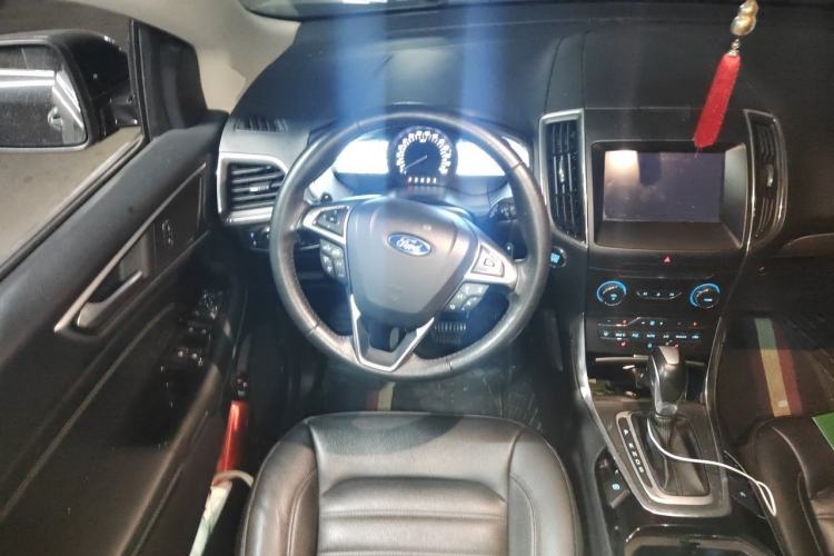 Used Ford Edge 2018 EcoBoost 245 Two-Wheel-Drive Titanium 7-Seater China VI Standard Steering Wheel