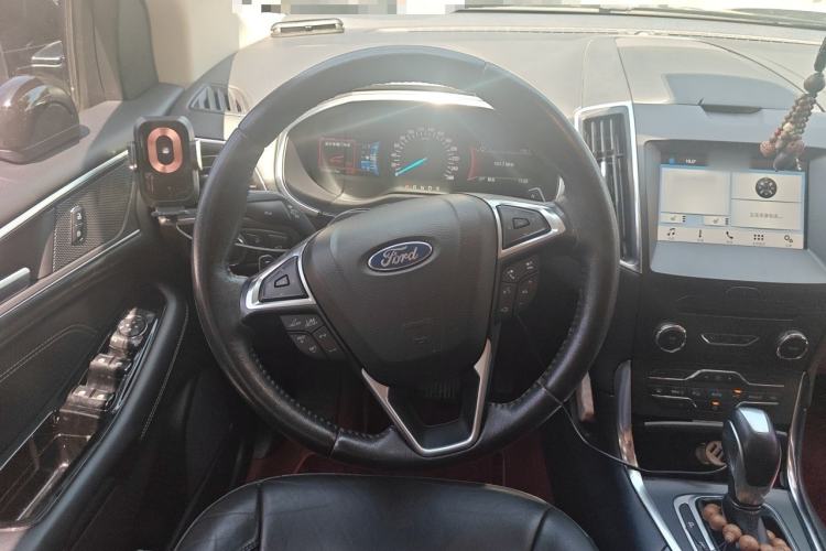Used Ford Edge 2018 EcoBoost 245 Two-Wheel-Drive Titanium 7-Seater China V Standard Steering Wheel