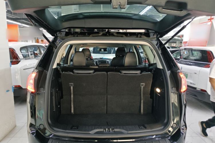 Used Ford Edge 2018 EcoBoost 245 Two-Wheel-Drive Platinum Edition 7-Seater China V Emission Standard Trunk