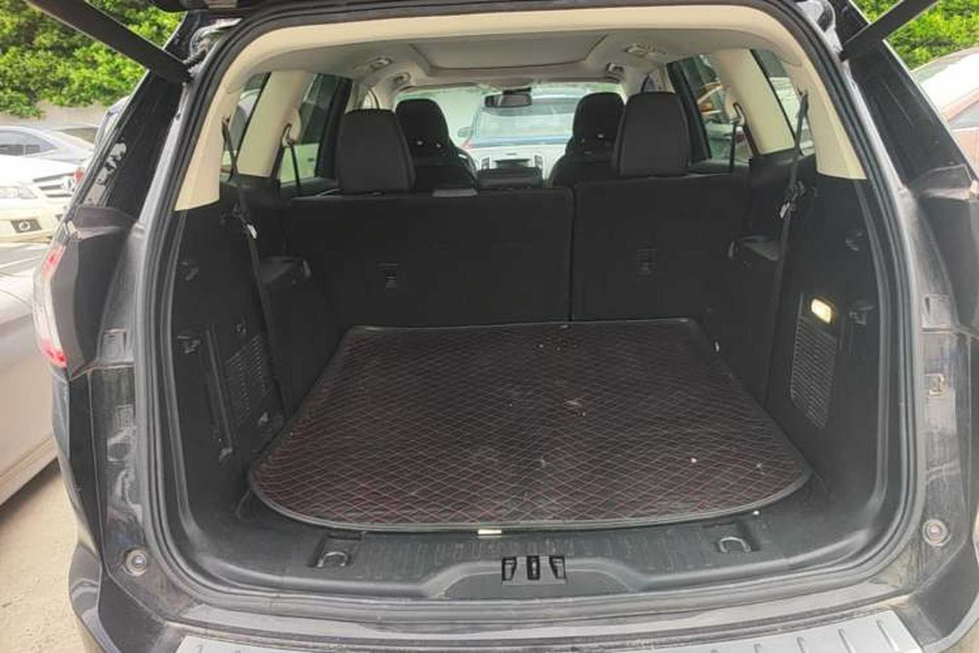 Used Ford Edge 2018 EcoBoost 245 Two-Wheel-Drive Titanium 7-Seater China V Standard Trunk