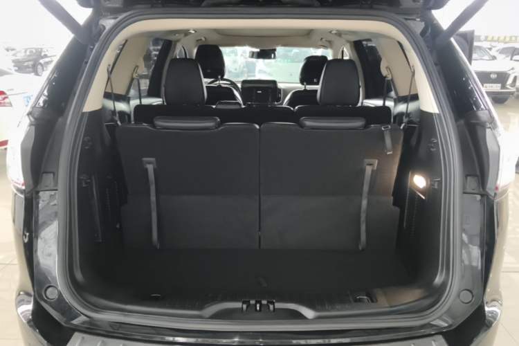 Used Ford Edge 2018 EcoBoost 245 Two-Wheel-Drive Titanium 7-Seater China V Standard Trunk