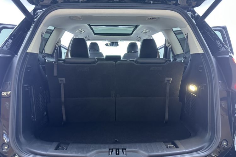 Used Ford Edge 2018 EcoBoost 245 Two-Wheel-Drive Titanium 7-Seater China VI Standard Trunk