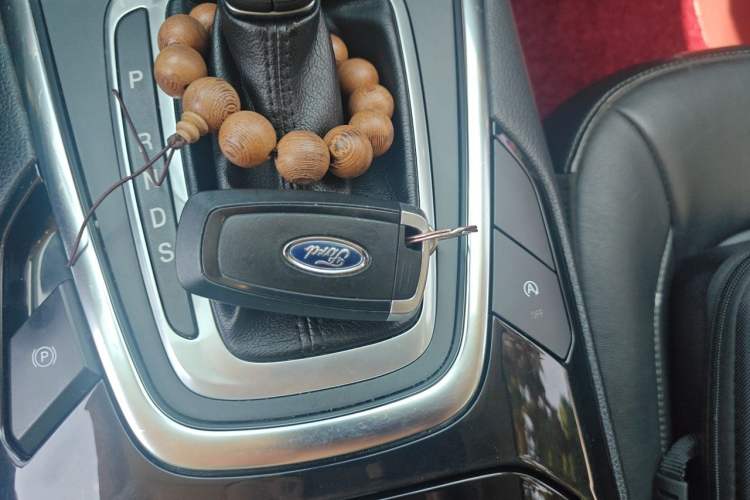Used Ford Edge 2018 EcoBoost 245 Two-Wheel-Drive Titanium 7-Seater China V Standard Vehicle Key