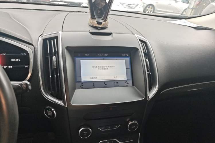 Used Ford Edge 2018 EcoBoost 245 Two-Wheel-Drive Titanium 7-Seater China VI Standard Audio And AC Panel