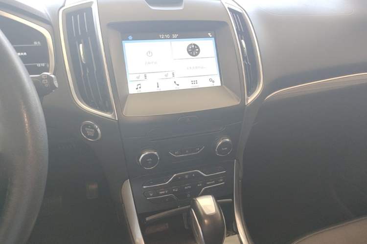 Used Ford Edge 2018 EcoBoost 245 Two-Wheel-Drive Titanium 7-Seater China V Standard Audio And AC Panel