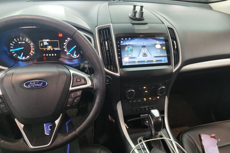 Used Ford Edge 2018 EcoBoost 245 Two-Wheel-Drive Platinum Edition 7-Seater China V Emission Standard Center Console