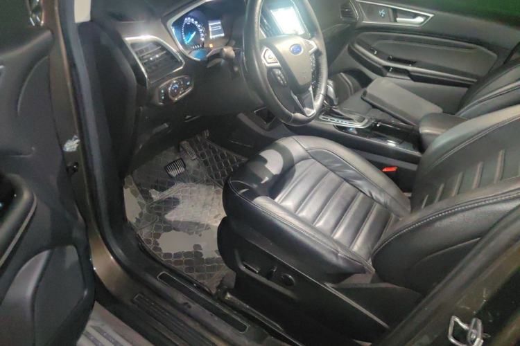 Used Ford Edge 2018 EcoBoost 245 Two-Wheel-Drive Titanium 7-Seater China V Standard Driver Seat