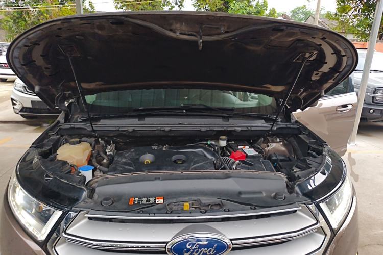 Used Ford Edge 2018 EcoBoost 245 Two-Wheel-Drive Titanium 7-Seater China V Standard Engine Bay