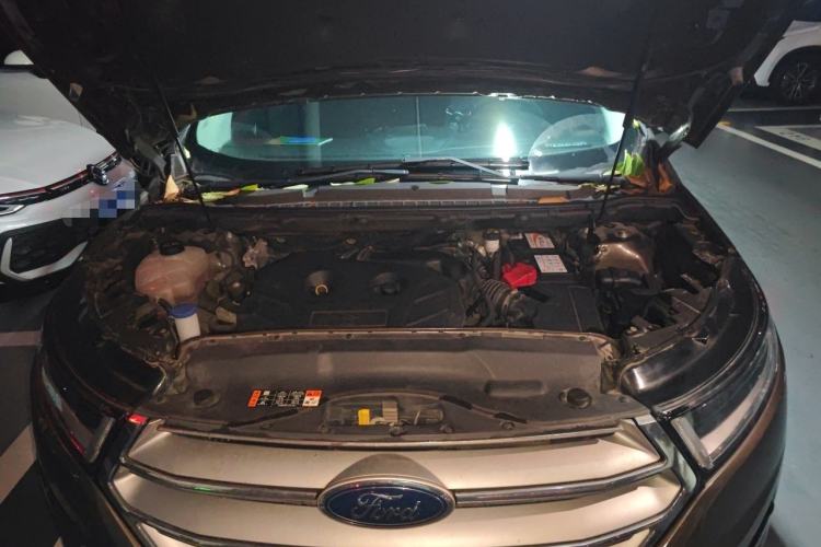 Used Ford Edge 2018 EcoBoost 245 Two-Wheel-Drive Titanium 7-Seater China VI Standard Engine Bay