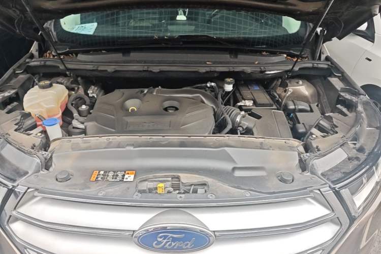 Used Ford Edge 2018 EcoBoost 245 Two-Wheel-Drive Titanium 7-Seater China VI Standard Engine Bay