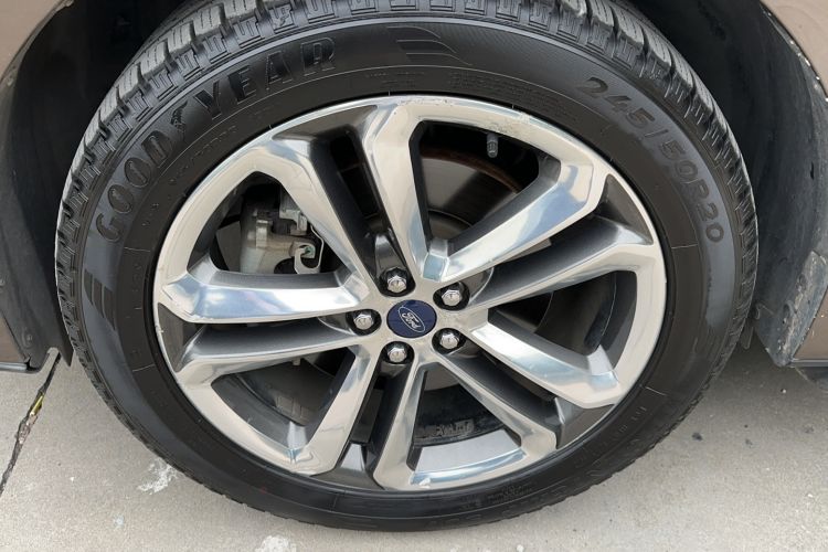 Used Ford Edge 2018 EcoBoost 245 Two-Wheel-Drive Sporty 7-Seater Exterior 3