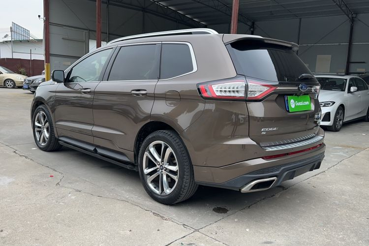 Used Ford Edge 2018 EcoBoost 245 Two-Wheel-Drive Sporty 7-Seater Exterior 9