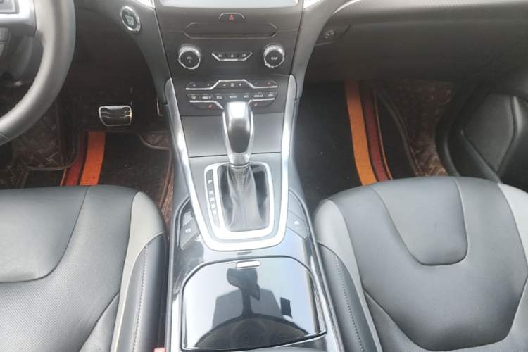 Used Ford Edge 2018 EcoBoost 245 Four-Wheel Drive Sporty 7-Seater China V Standard Gear Lever