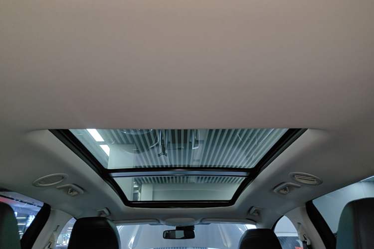 Used Ford Edge 2018 EcoBoost 245 Two-Wheel-Drive Titanium 7-Seater China V Standard Headliner