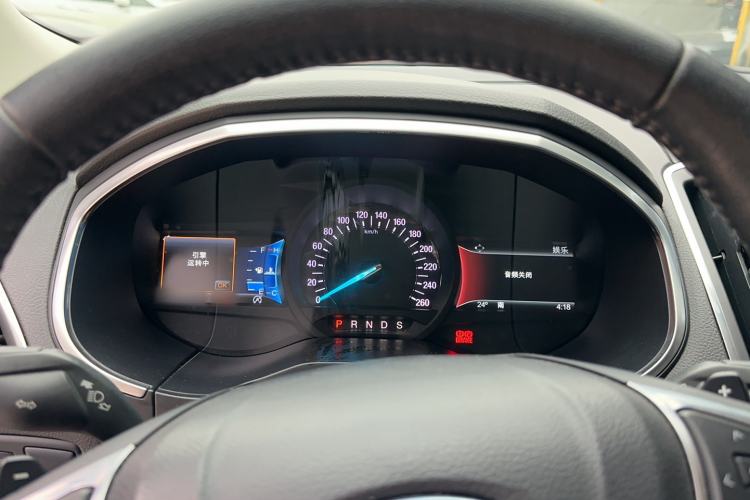 Used Ford Edge 2018 EcoBoost 245 Two-Wheel-Drive Sporty 7-Seater Instrument Cluster