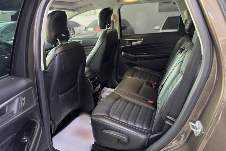 Used Ford Edge 2018 EcoBoost 245 Two-Wheel-Drive Titanium 7-Seater China V Standard Interior 2