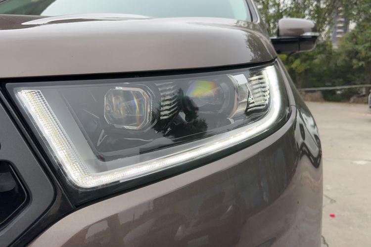 Used Ford Edge 2018 EcoBoost 245 Two-Wheel-Drive Sporty 7-Seater Left Front Headlight
