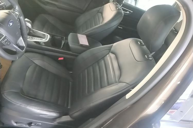 Used Ford Edge 2018 EcoBoost 245 Two-Wheel-Drive Titanium 7-Seater China V Standard Left Front Seat
