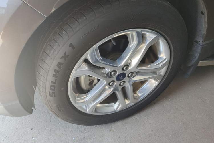 Used Ford Edge 2018 EcoBoost 245 Two-Wheel-Drive Titanium 7-Seater China V Standard Left Front Wheel Hub