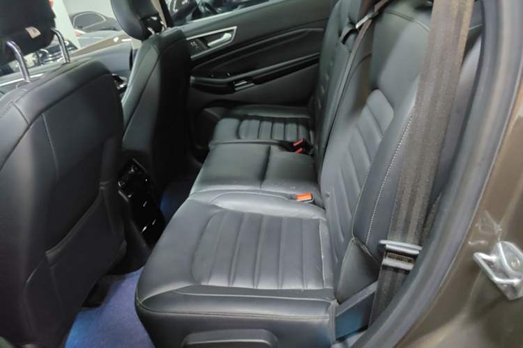 Used Ford Edge 2018 EcoBoost 245 Two-Wheel-Drive Titanium 7-Seater China V Standard Left Rear Seat