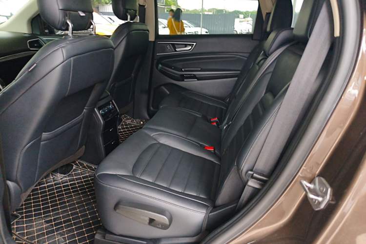 Used Ford Edge 2018 EcoBoost 245 Two-Wheel-Drive Titanium 7-Seater China V Standard Left Rear Seat