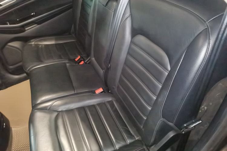 Used Ford Edge 2018 EcoBoost 245 Two-Wheel-Drive Platinum Edition 5 Seats Left Rear Seat