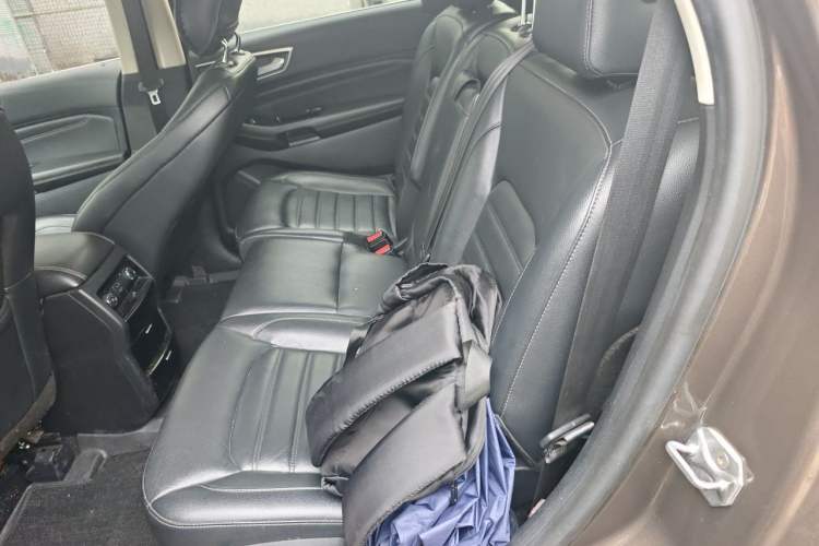 Used Ford Edge 2018 EcoBoost 245 Two-Wheel-Drive Titanium 7-Seater China V Standard Left Rear Seat