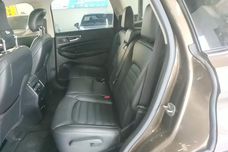 Used Ford Edge 2018 EcoBoost 245 Two-Wheel-Drive Titanium 7-Seater China V Standard Left Rear Seat