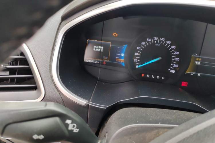 Used Ford Edge 2018 EcoBoost 245 Two-Wheel-Drive Titanium 7-Seater China V Standard Odometer Close Up