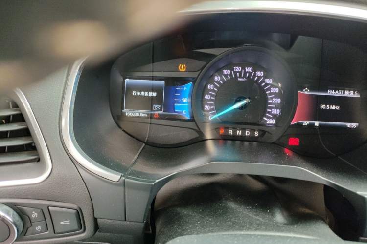 Used Ford Edge 2018 EcoBoost 245 Two-Wheel-Drive Titanium 7-Seater China V Standard Odometer Close Up
