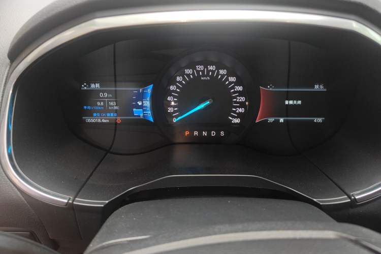 Used Ford Edge 2018 EcoBoost 245 Two-Wheel-Drive Titanium 7-Seater China V Standard Odometer Close Up
