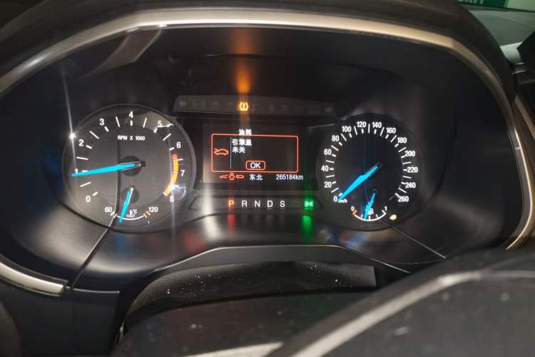 Used Ford Edge 2018 EcoBoost 245 Two-Wheel-Drive Platinum Edition 5 Seats Odometer Close Up