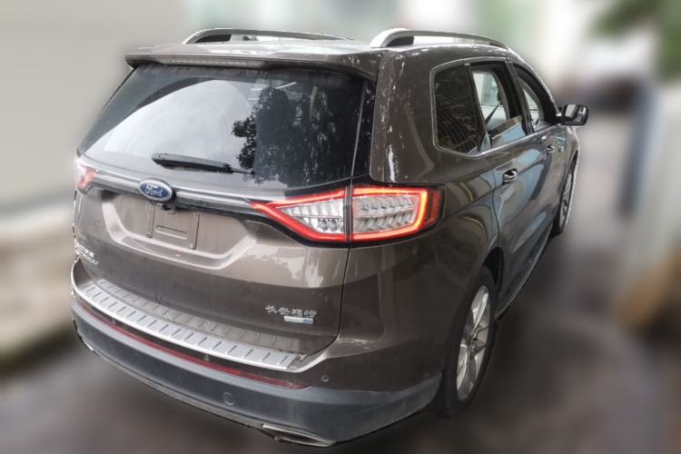 Used Ford Edge 2018 EcoBoost 245 Four-Wheel Drive Titanium 7-Seater Rear Right 45 Deg