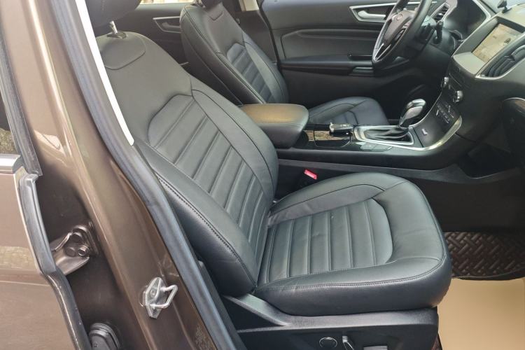 Used Ford Edge 2018 EcoBoost 245 Two-Wheel-Drive Titanium 7-Seater China V Standard Right Front Seat