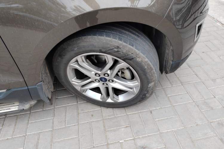 Used Ford Edge 2018 EcoBoost 245 Two-Wheel-Drive Titanium 7-Seater China V Standard Right Front Wheel Hub