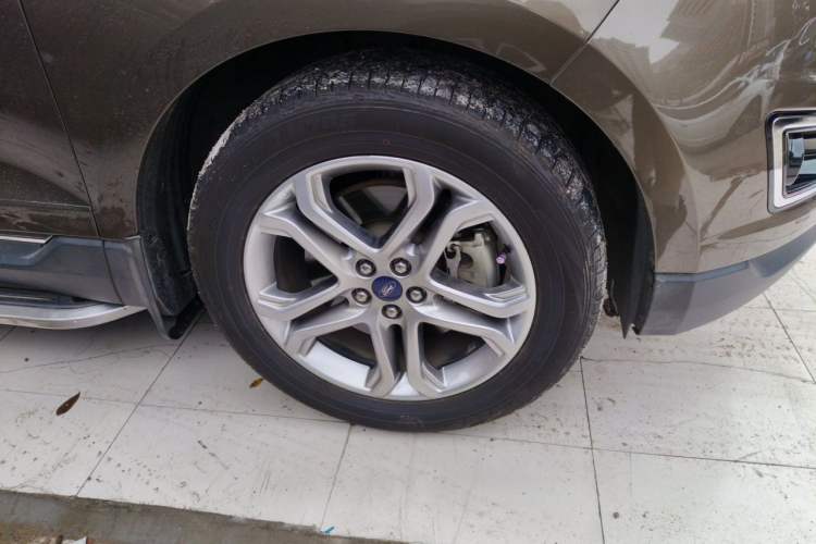 Used Ford Edge 2018 EcoBoost 245 Two-Wheel-Drive Titanium 7-Seater China V Standard Right Front Wheel Hub