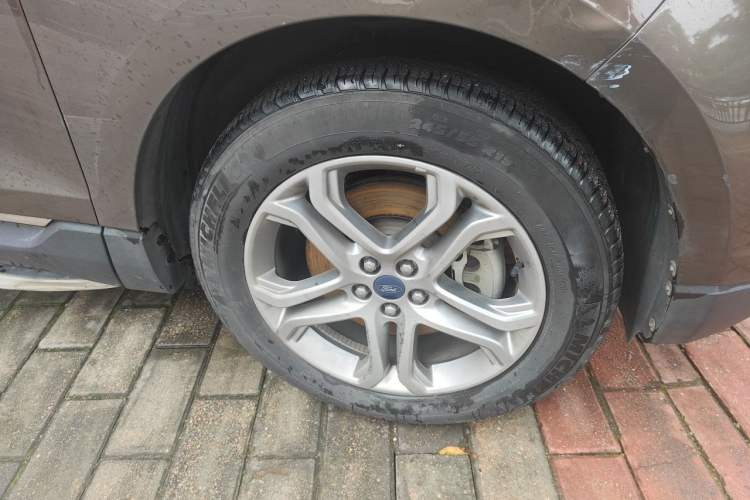 Used Ford Edge 2018 EcoBoost 245 Two-Wheel-Drive Titanium 7-Seater China V Standard Right Front Wheel Hub
