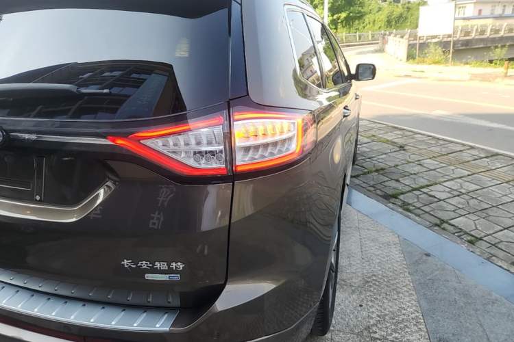 Used Ford Edge 2018 EcoBoost 245 Four-Wheel Drive Sporty 7-Seater China V Standard Right Rear Taillight