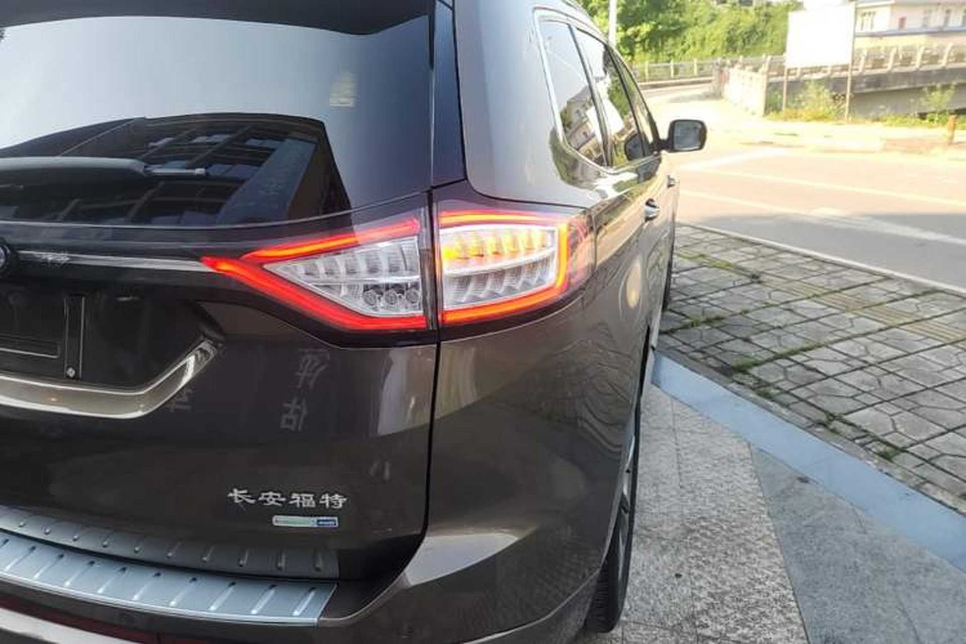 Used Ford Edge 2018 EcoBoost 245 Four-Wheel Drive Sporty 7-Seater China V Standard Right Rear Taillight