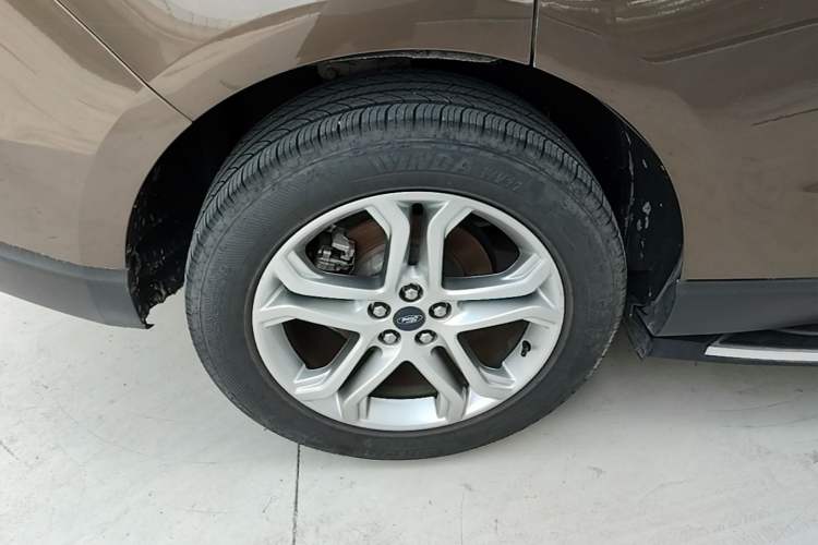 Used Ford Edge 2018 EcoBoost 245 Two-Wheel-Drive Titanium 7-Seater China VI Standard Right Rear Wheel Hub