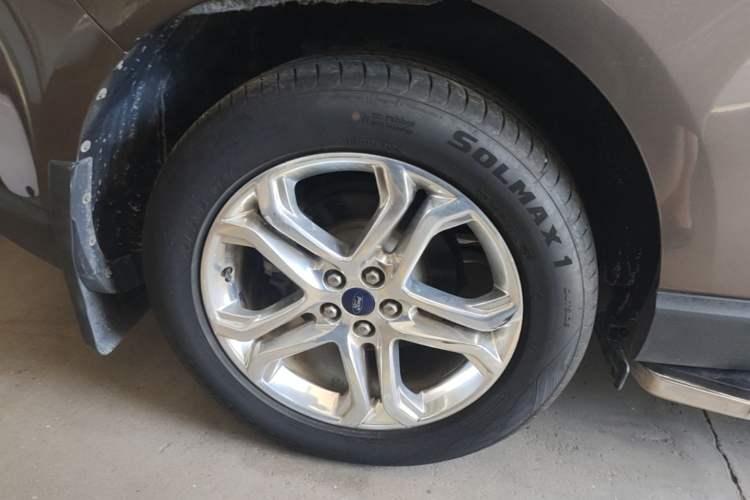 Used Ford Edge 2018 EcoBoost 245 Two-Wheel-Drive Titanium 7-Seater China V Standard Right Rear Wheel Hub