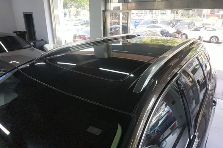 Used Ford Edge 2018 EcoBoost 245 Two-Wheel-Drive Titanium 7-Seater China V Standard Roof