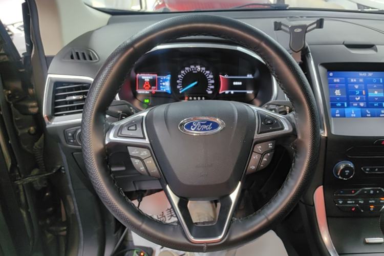 Used Ford Edge 2018 EcoBoost 245 Two-Wheel-Drive Titanium 7-Seater China V Standard Steering Wheel