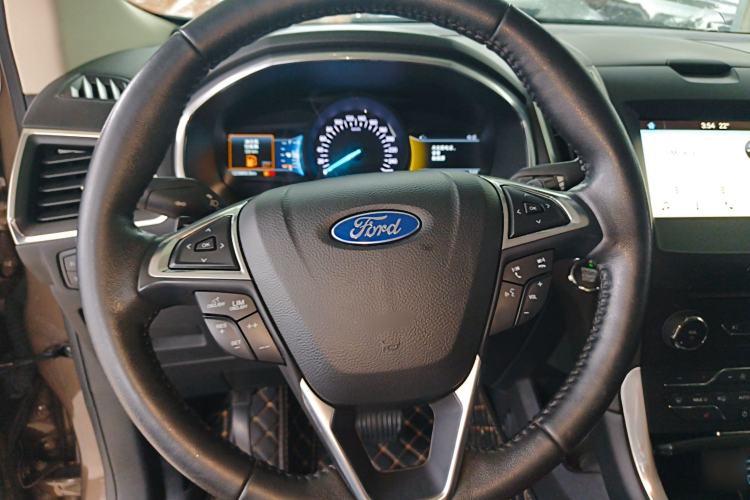 Used Ford Edge 2018 EcoBoost 245 Two-Wheel-Drive Titanium 7-Seater China V Standard Steering Wheel