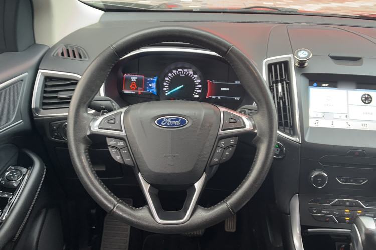 Used Ford Edge 2018 EcoBoost 245 Two-Wheel-Drive Titanium 7-Seater China V Standard Steering Wheel
