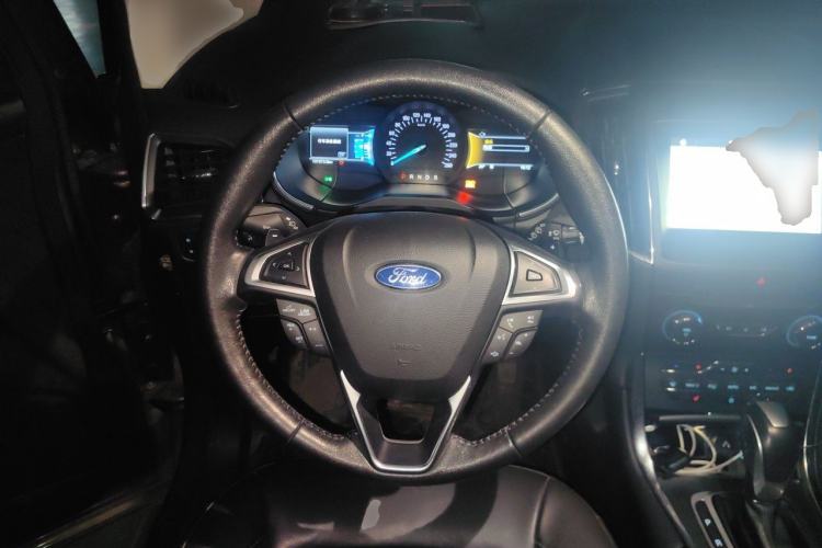 Used Ford Edge 2018 EcoBoost 245 Two-Wheel-Drive Titanium 7-Seater China V Standard Steering Wheel