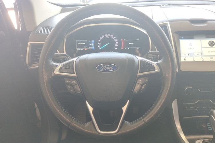 Used Ford Edge 2018 EcoBoost 245 Two-Wheel-Drive Titanium 7-Seater China V Standard Steering Wheel