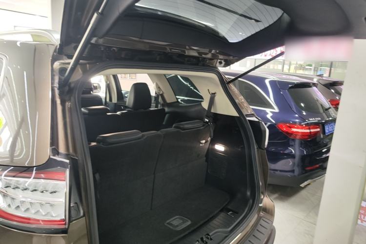 Used Ford Edge 2018 EcoBoost 245 Two-Wheel-Drive Platinum Edition 7-Seater China V Emission Standard Trunk