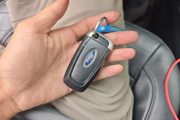 Used Ford Edge 2018 EcoBoost 245 Two-Wheel-Drive Titanium 7-Seater China V Standard Vehicle Key