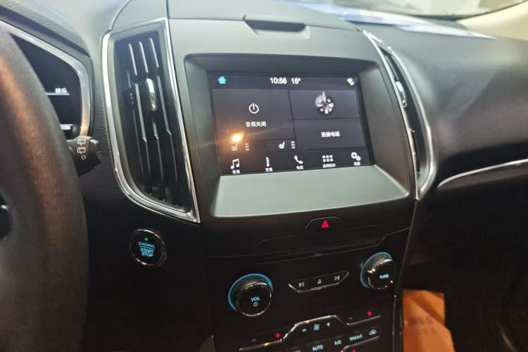 Used Ford Edge 2018 EcoBoost 245 Two-Wheel-Drive Titanium 7-Seater China VI Standard Audio And AC Panel